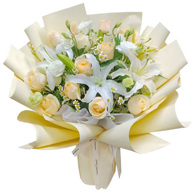 毕节12朵香槟玫瑰2支百合，爱是两人默契