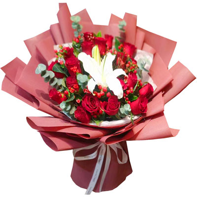 毕节19朵红玫瑰百合，两颗心相互倚靠