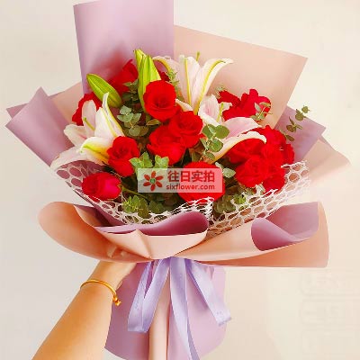 毕节18朵红玫瑰百合，真情相守一生